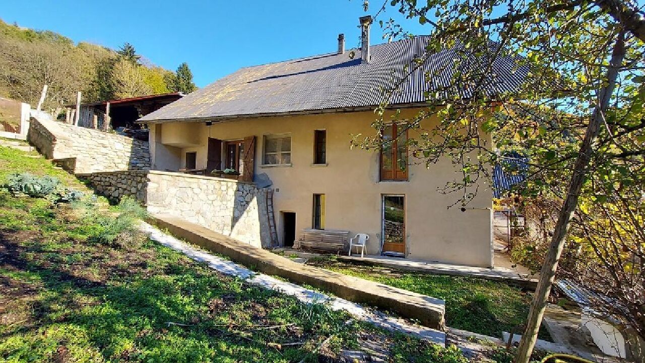 maison 5 pièces 220 m2 à vendre à Vaujany (38114)