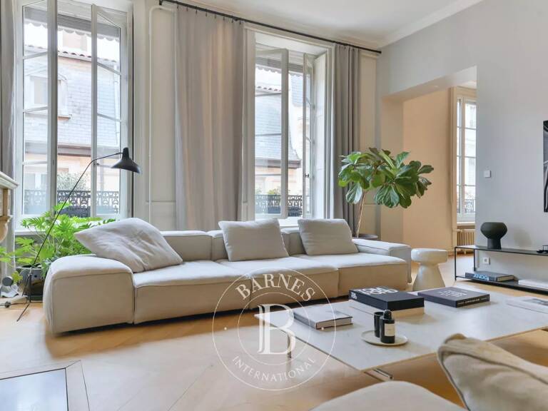 Lyon 2 - Appartement rénové de 223,07 m² - 4 chambres — photo 1