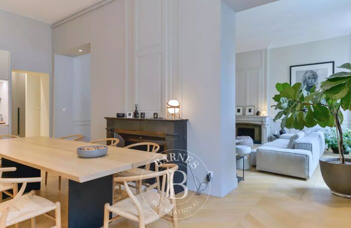 Lyon 2 - Appartement rénové de 223,07 m² - 4 chambres — photo 3