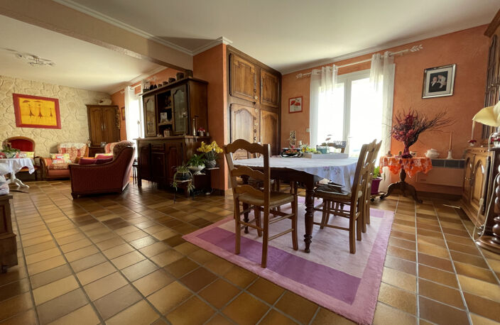 Maison 7 pièces Fontenay-le-Comte. — photo 4