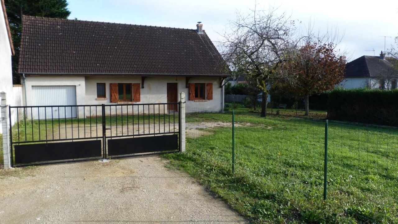 maison 4 pièces 90 m2 à vendre à Vierzon (18100)