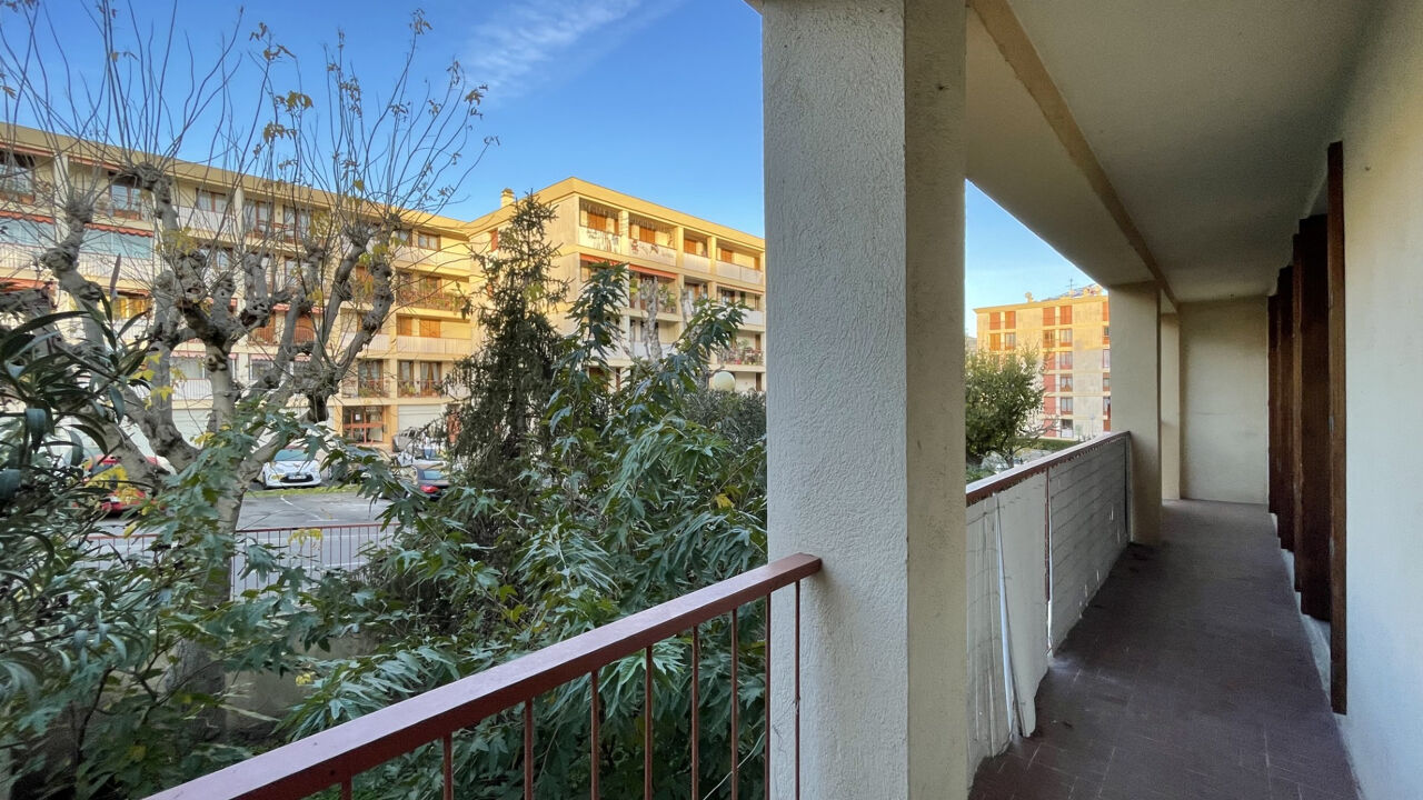 appartement 3 pièces 72 m2 à louer à Aubagne (13400)