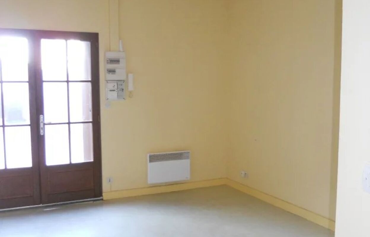 appartement 2 pièces 31 m2 à louer à Saint-Gaultier (36800)