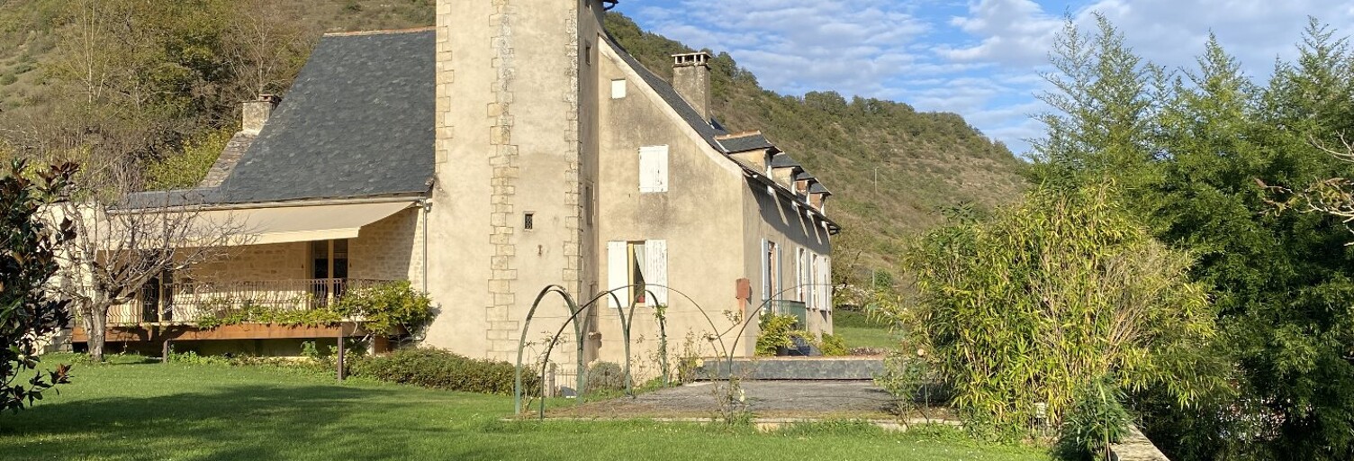 Maison 14 Pièces 560 m² à vendre à Marcillac-Vallon (12330)
