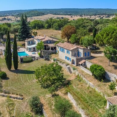 Maison 18 pièces 1500000 €