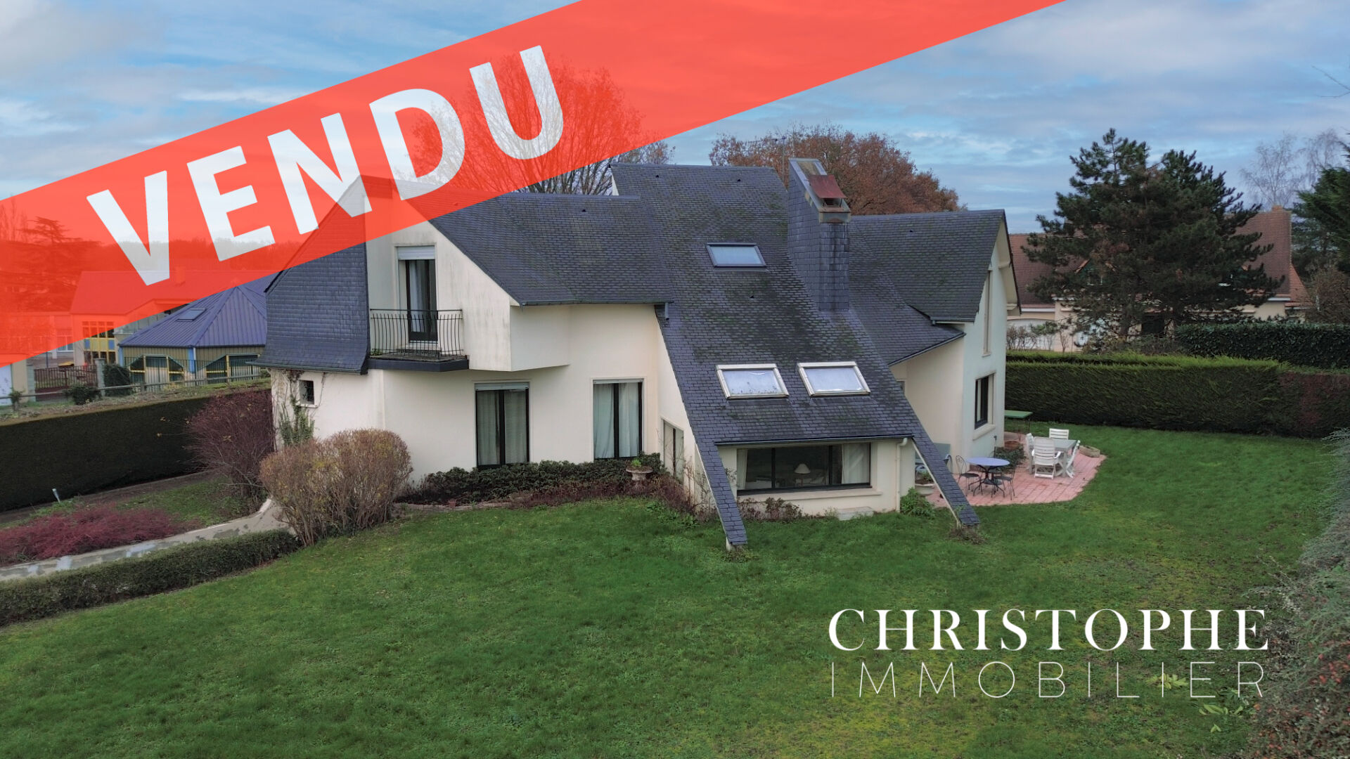 Villa / Maison  T8 à vendre Évreux 27000