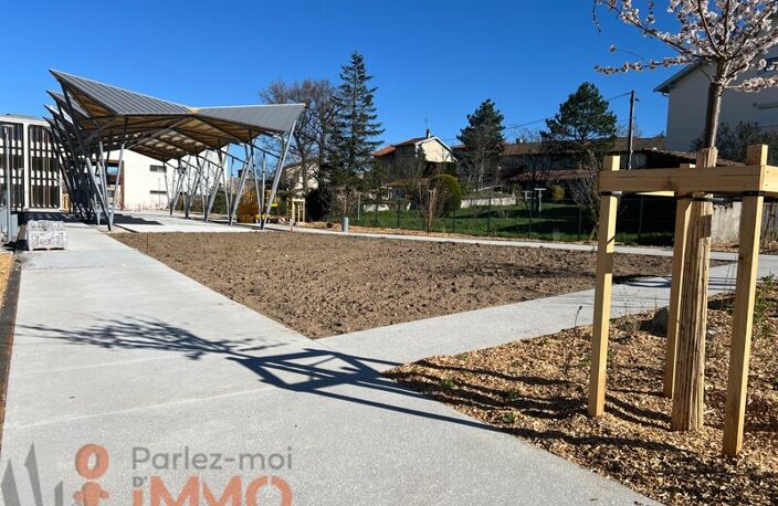 T2 — photo 3