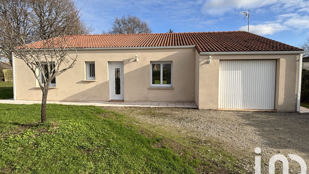 maison 4 pièces 94 m2 à vendre à Parthenay (79200)