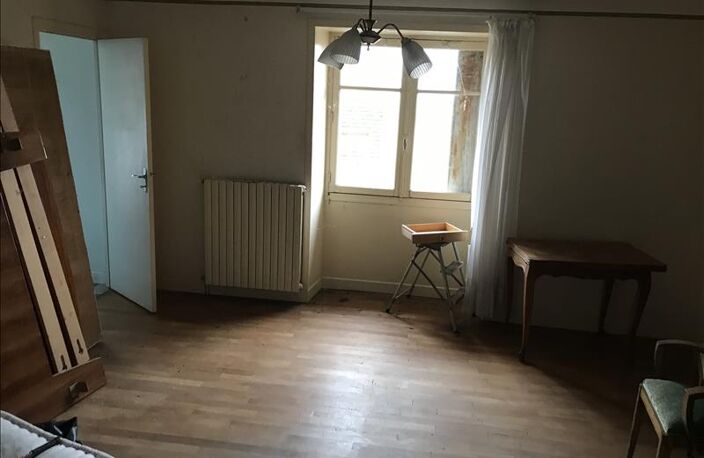 Maison en pierre de 7 pièces principales — photo 3