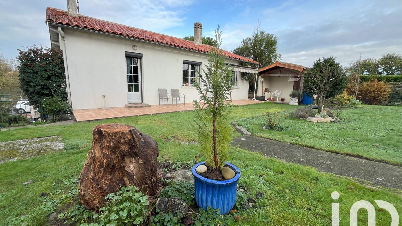 maison 4 pièces 108 m2 à vendre à Parthenay (79200)