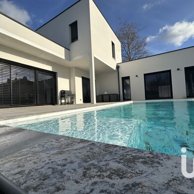 Maison 7 pièces 171 m²