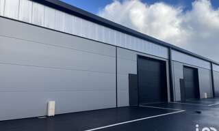 Commerce  905 m² à louer à Cestas (33610)