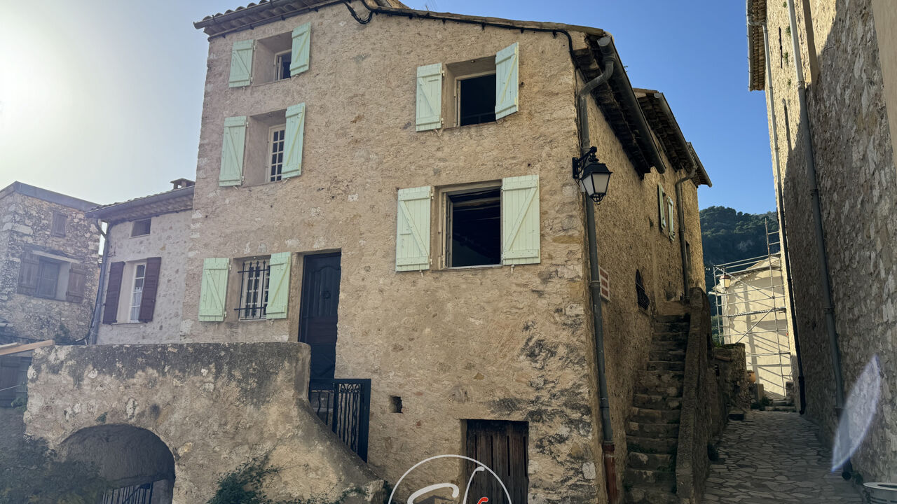 maison 4 pièces 95 m2 à vendre à Carros (06510)