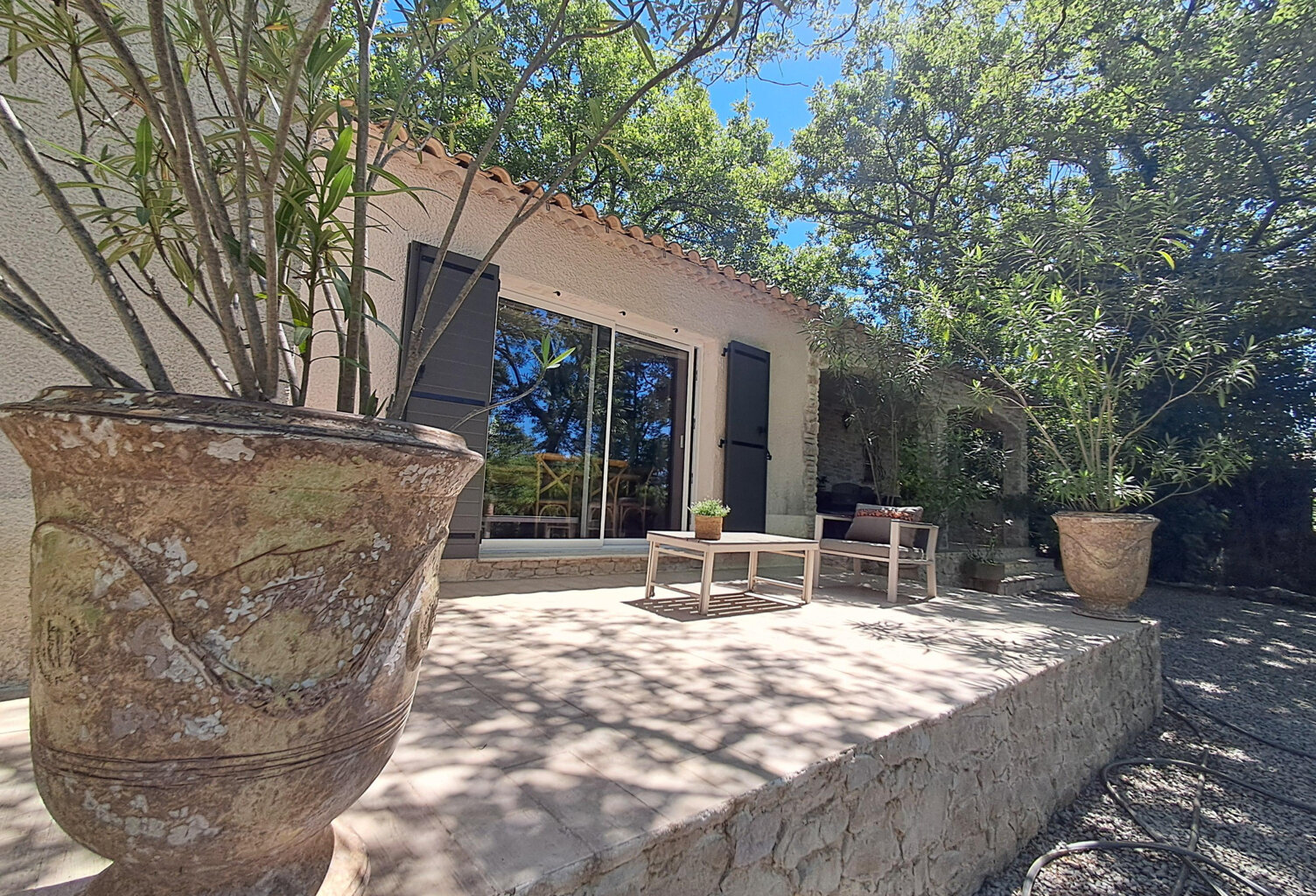 À VENDRE BELLE VILLA ET GRAND JARDIN SECTEUR SAINT HIPPOLYTE DU FORT — photo 1
