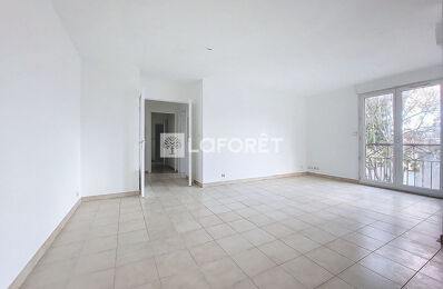 location appartement 790 € CC /mois à proximité de L'Isle-sur-la-Sorgue (84800)