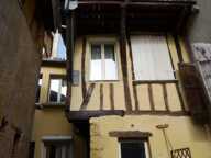 A vendre, Eauze, Gers: Ensemble immobilier avec deux maisons, deux appartements et possibilité d'agrandir. Idéal chambre d'hôtes ou gîtes, boutique ou commerce possible. Au centre ville, proche Chemin de Saint-Jacques — photo 3
