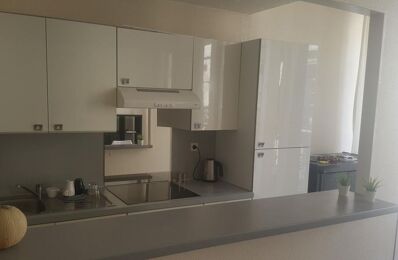 location appartement 1 400 € CC /mois à proximité de Blanquefort (33290)