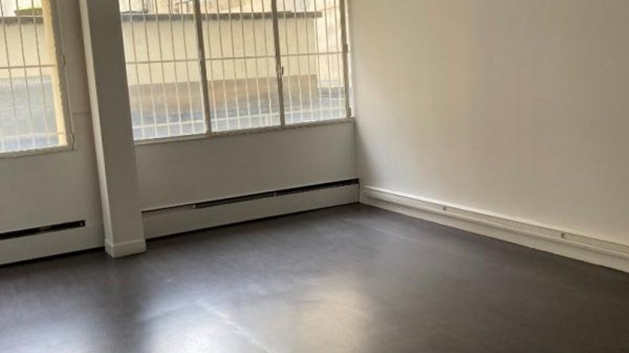 commerce  pièces 220 m2 à louer à Bordeaux (33000)