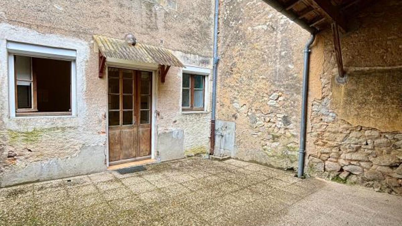 maison 5 pièces 98 m2 à vendre à Montmorillon (86500)