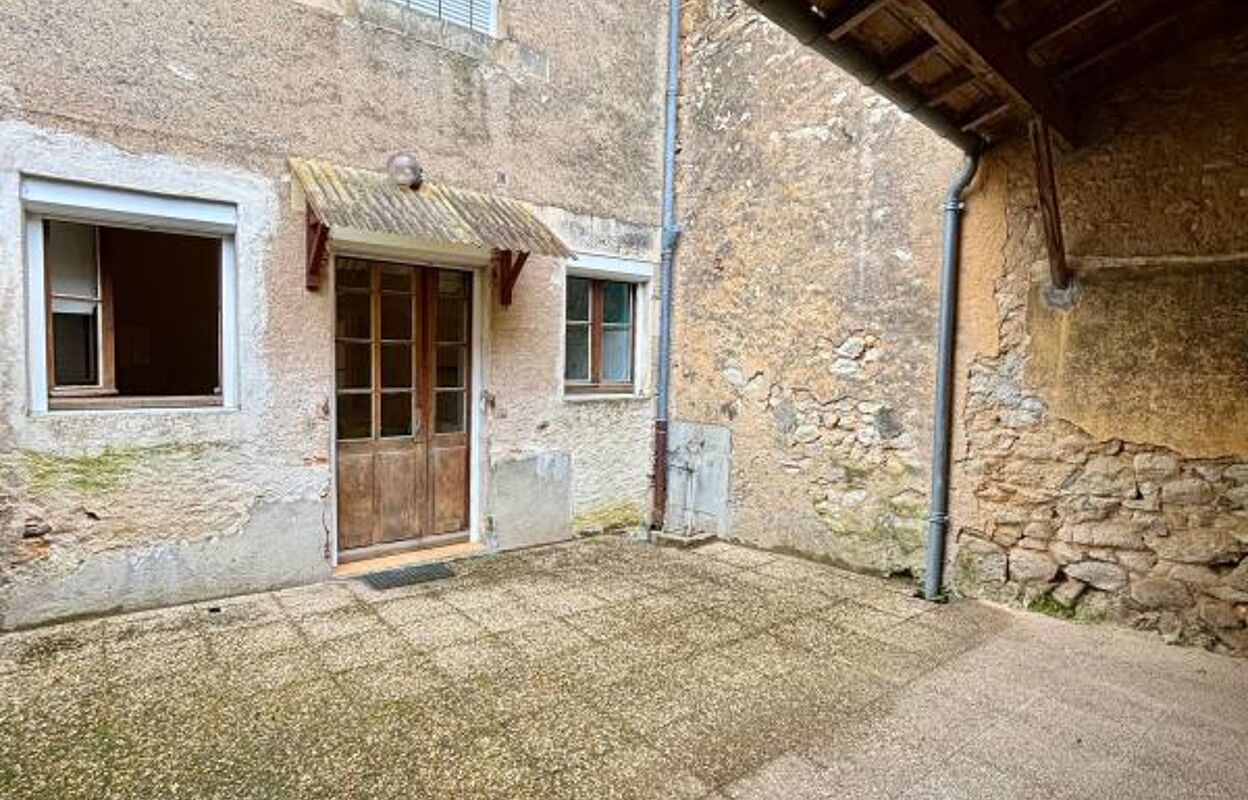 maison 5 pièces 98 m2 à vendre à Montmorillon (86500)