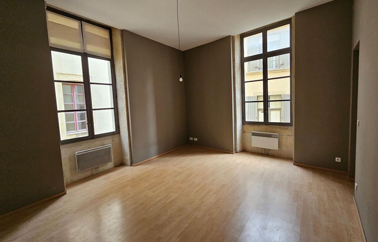 appartement 2 pièces 44 m2 à vendre à Nîmes (30000)