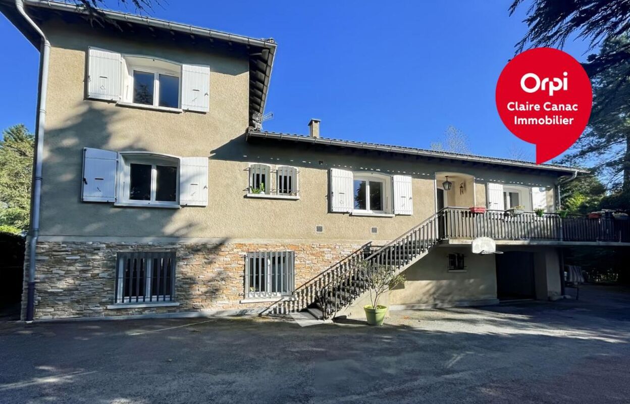 maison 6 pièces 219 m2 à vendre à Lacrouzette (81210)