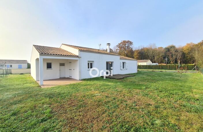 Maison de plain pied de 115 m² + garage + terrain de 790 m² — photo 2