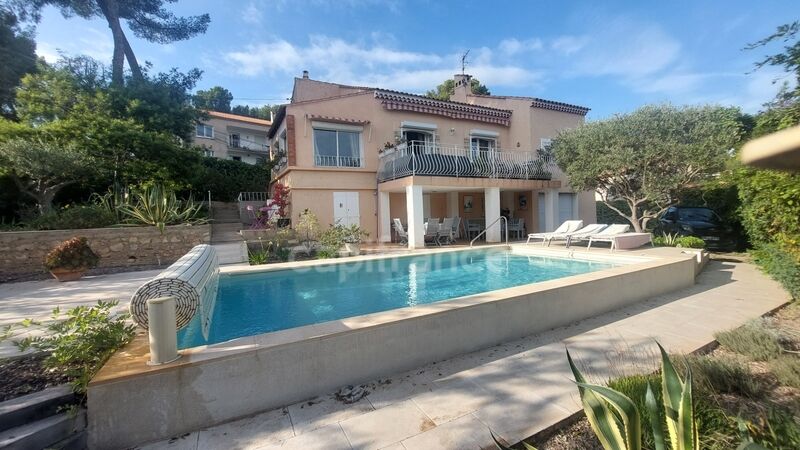 Villa / Maison 7 pièces  à vendre Bandol 83150