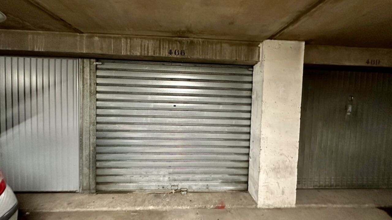 garage  pièces 13 m2 à vendre à Marseille 10 (13010)