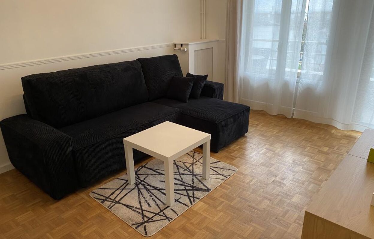 appartement 2 pièces 42 m2 à louer à Romainville (93230)