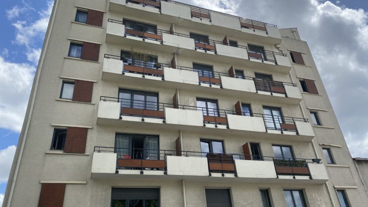 appartement 2 pièces 47 m2 à louer à Montreuil (93100)