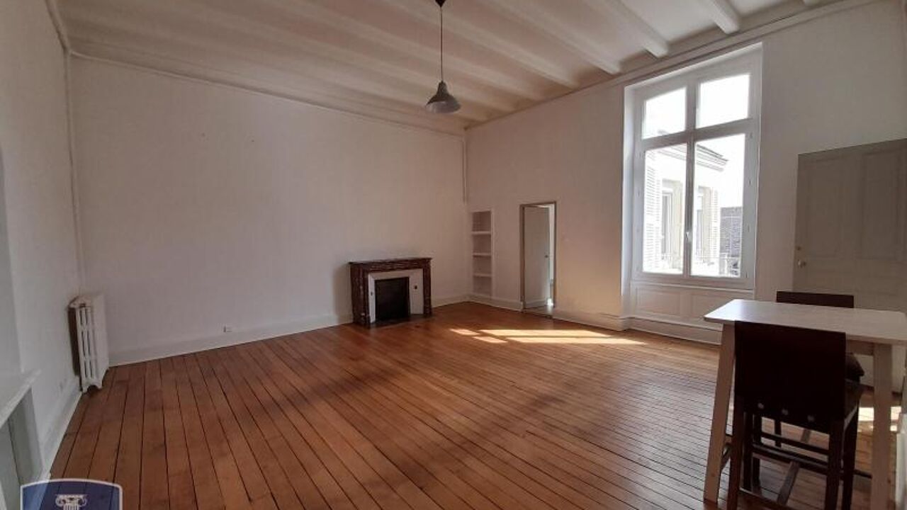 appartement 5 pièces 128 m2 à louer à Poitiers (86000)