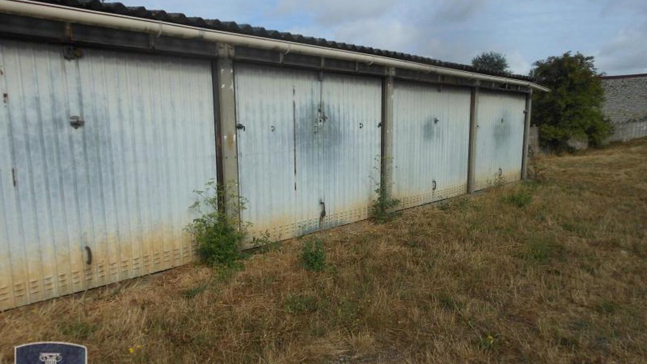 garage  pièces  m2 à louer à Châteauroux (36000)