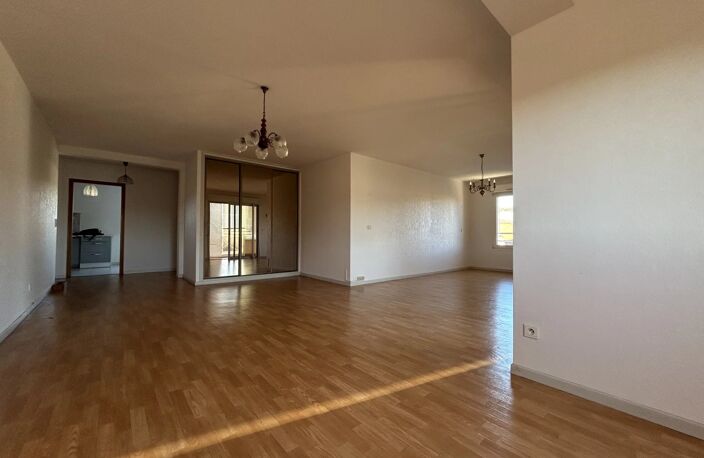 LOCATION Appartement dans résidence avec ascenseur — photo 4