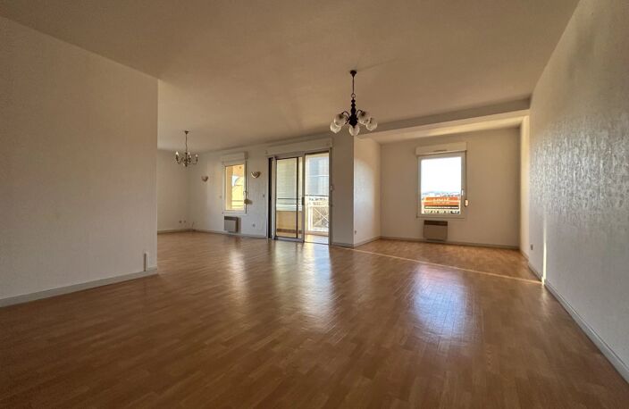 LOCATION Appartement dans résidence avec ascenseur — photo 5