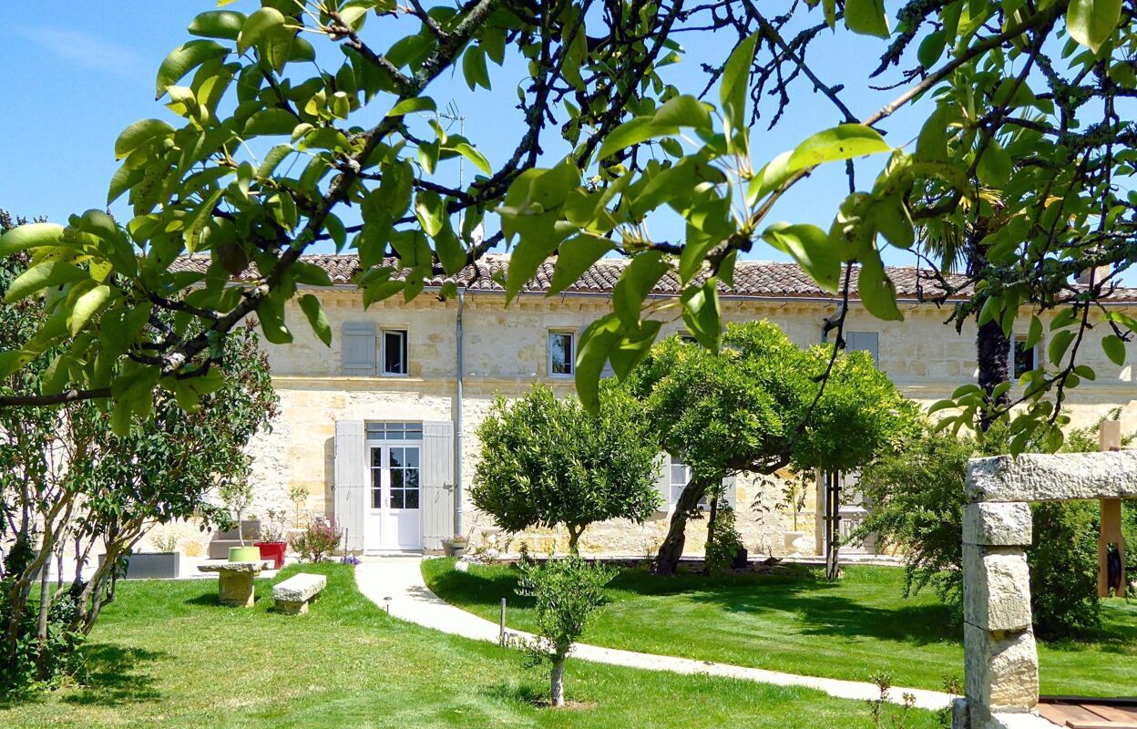 maison 10 pièces 370 m2 à vendre à Saint-Émilion (33330)