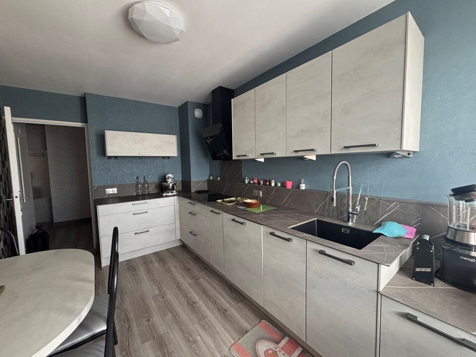 Photo Appartement  f4 roche la moliere image 3/4