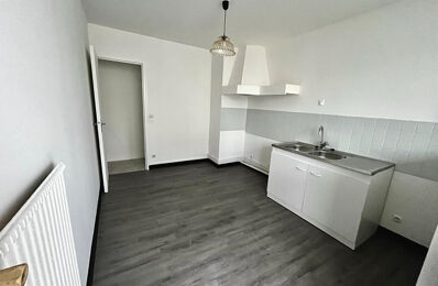 location appartement 890 € CC /mois à proximité de Saint-Martin-Longueau (60700)