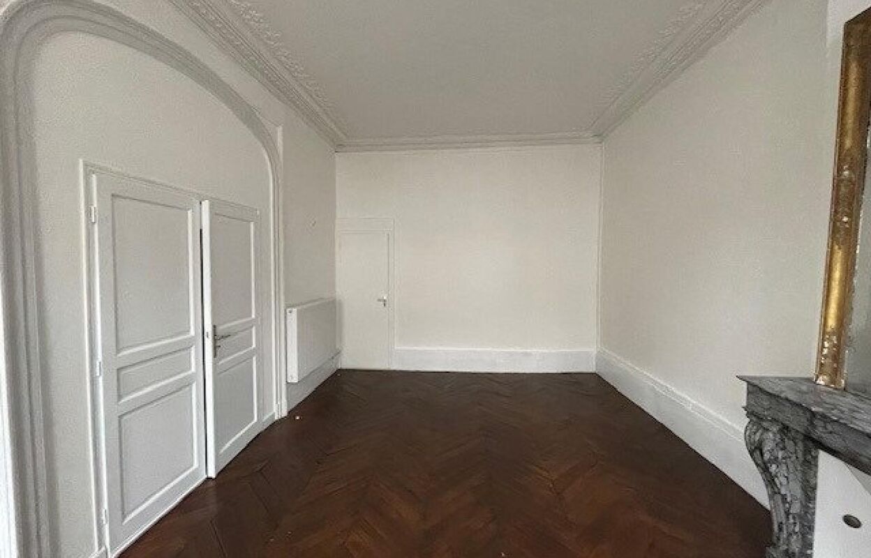 appartement 8 pièces 130 m2 à vendre à Orléans (45000)