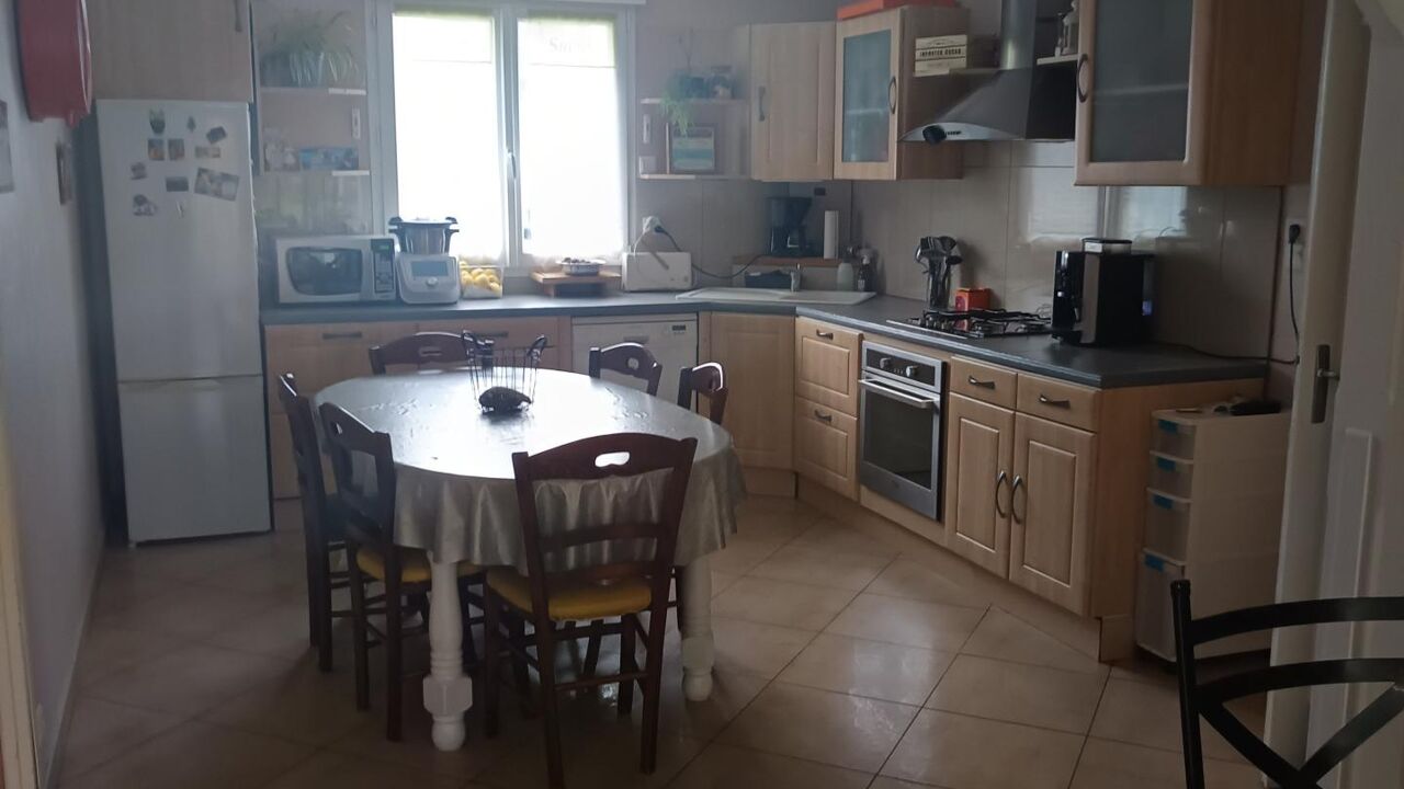 maison 7 pièces 130 m2 à vendre à Mauléon (79700)