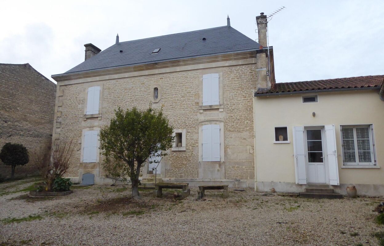 maison 7 pièces 210 m2 à vendre à Niort (79000)