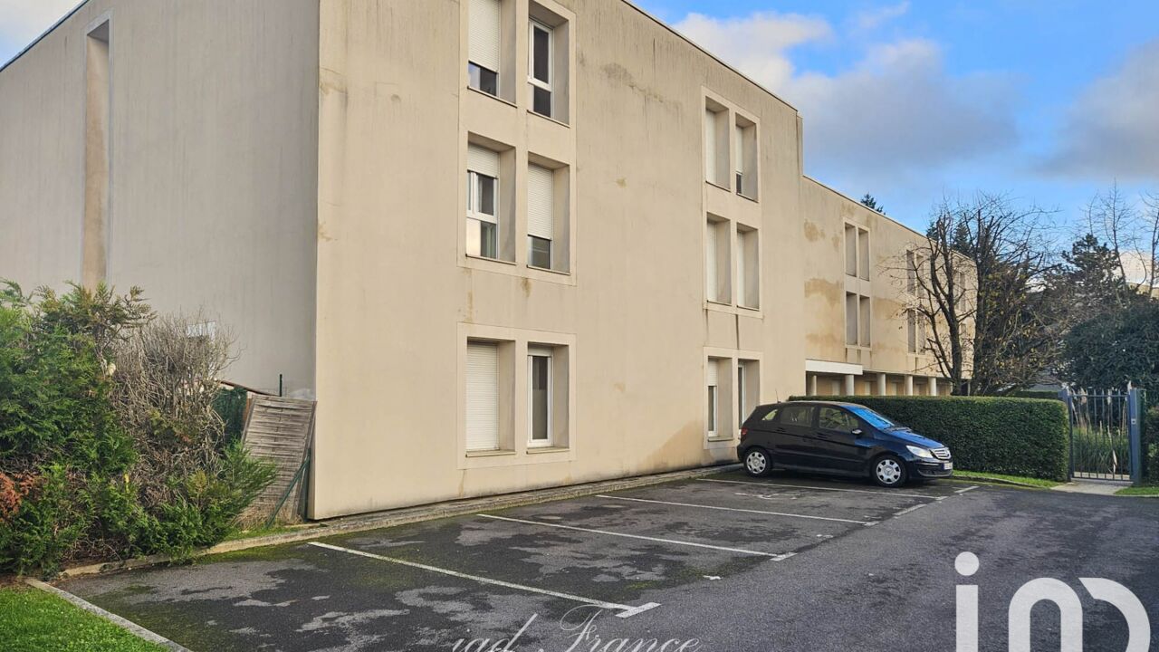 immeuble  pièces 1650 m2 à vendre à Montmorency (95160)