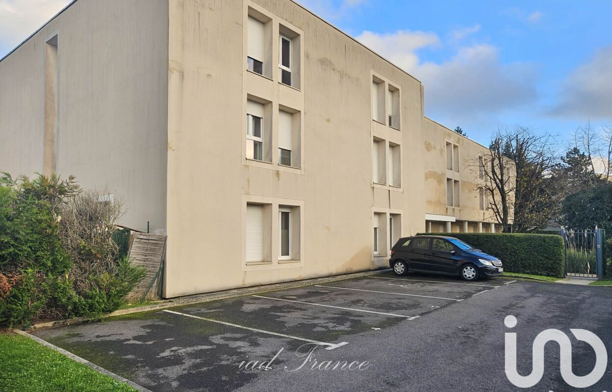 immeuble  pièces 1650 m2 à vendre à Montmorency (95160)