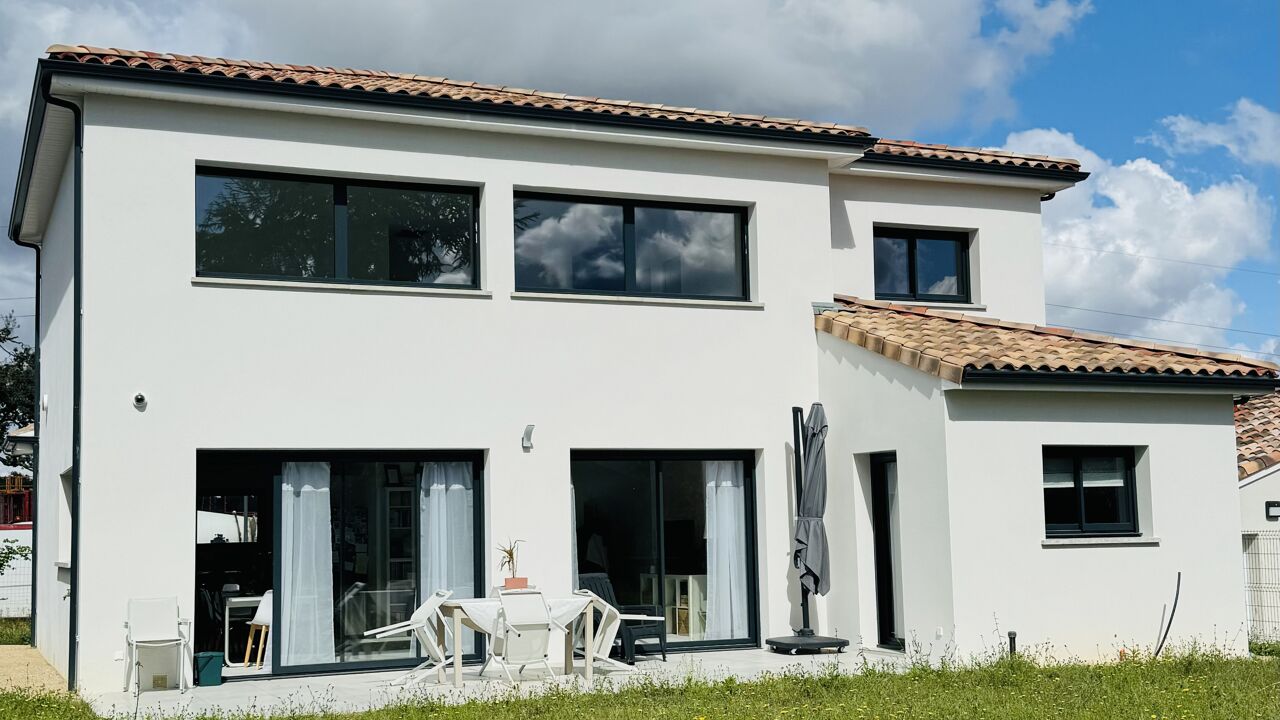 maison 140 m2 à construire à Lacroix-Falgarde (31120)