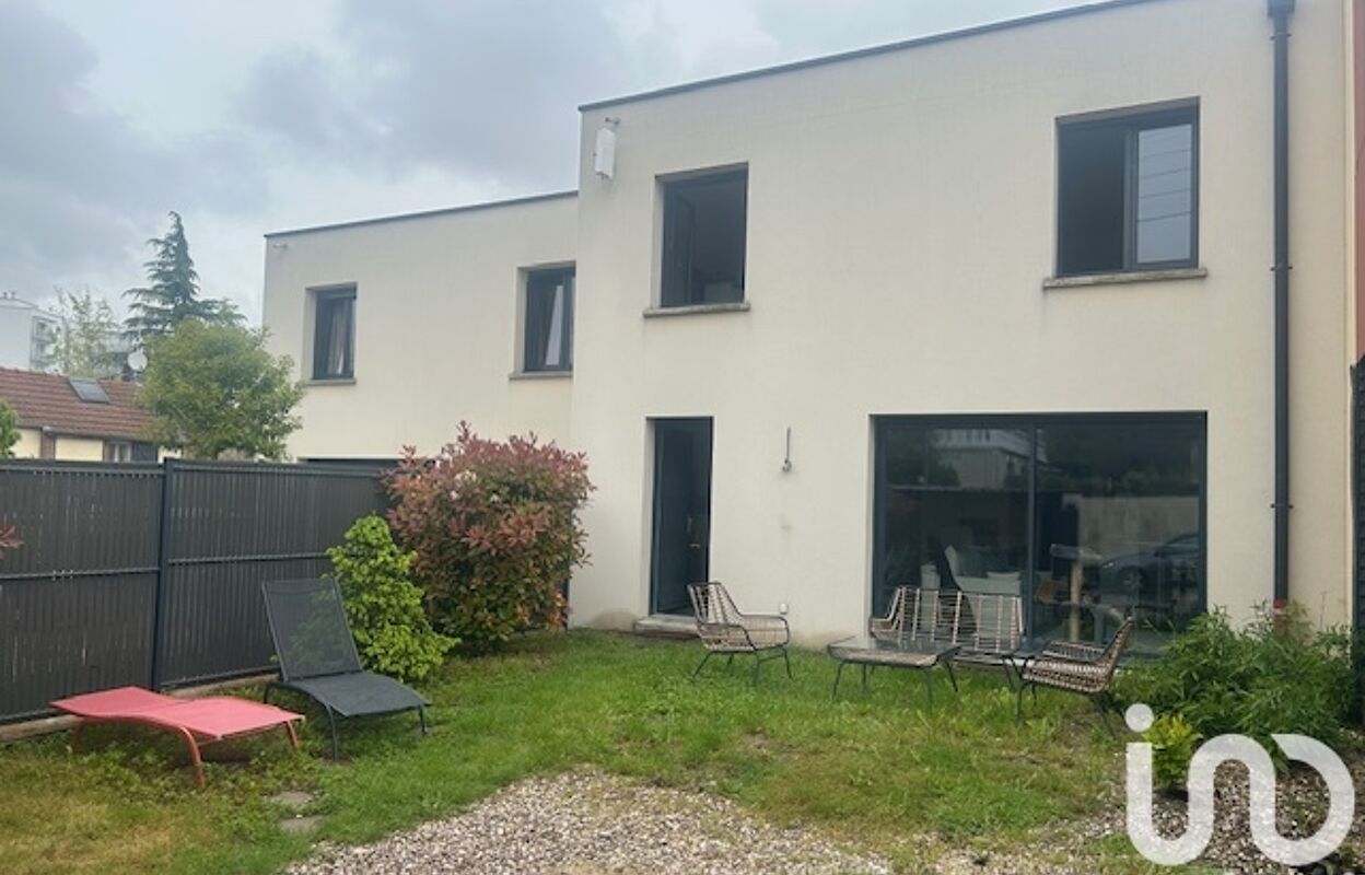 maison 4 pièces 99 m2 à vendre à Troyes (10000)