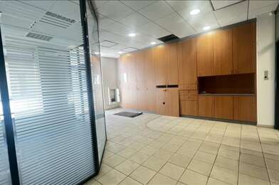 Immeuble  98550 €