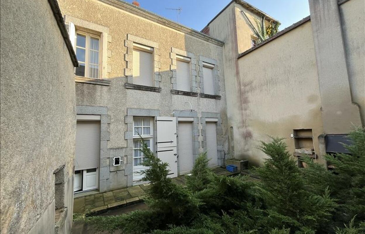 maison 8 pièces 262 m2 à vendre à Aigurande (36140)