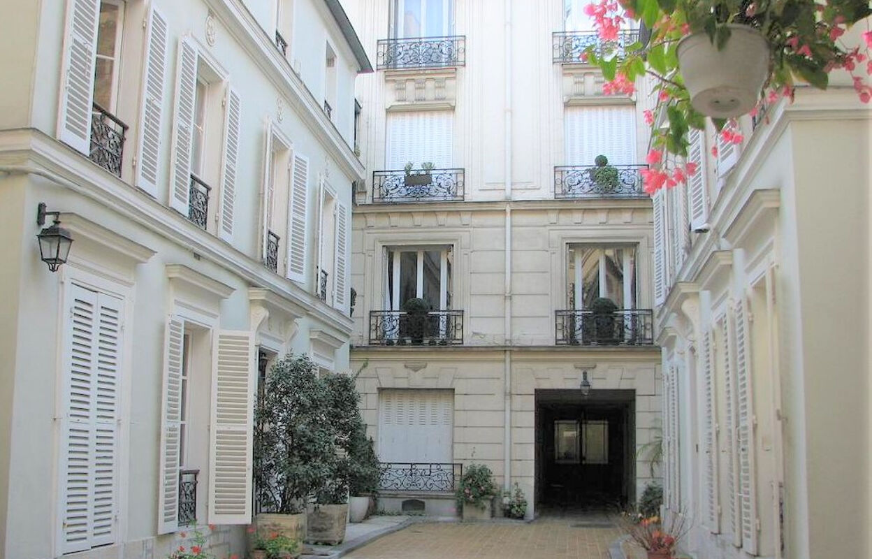 appartement 2 pièces 45 m2 à louer à Paris 8 (75008)