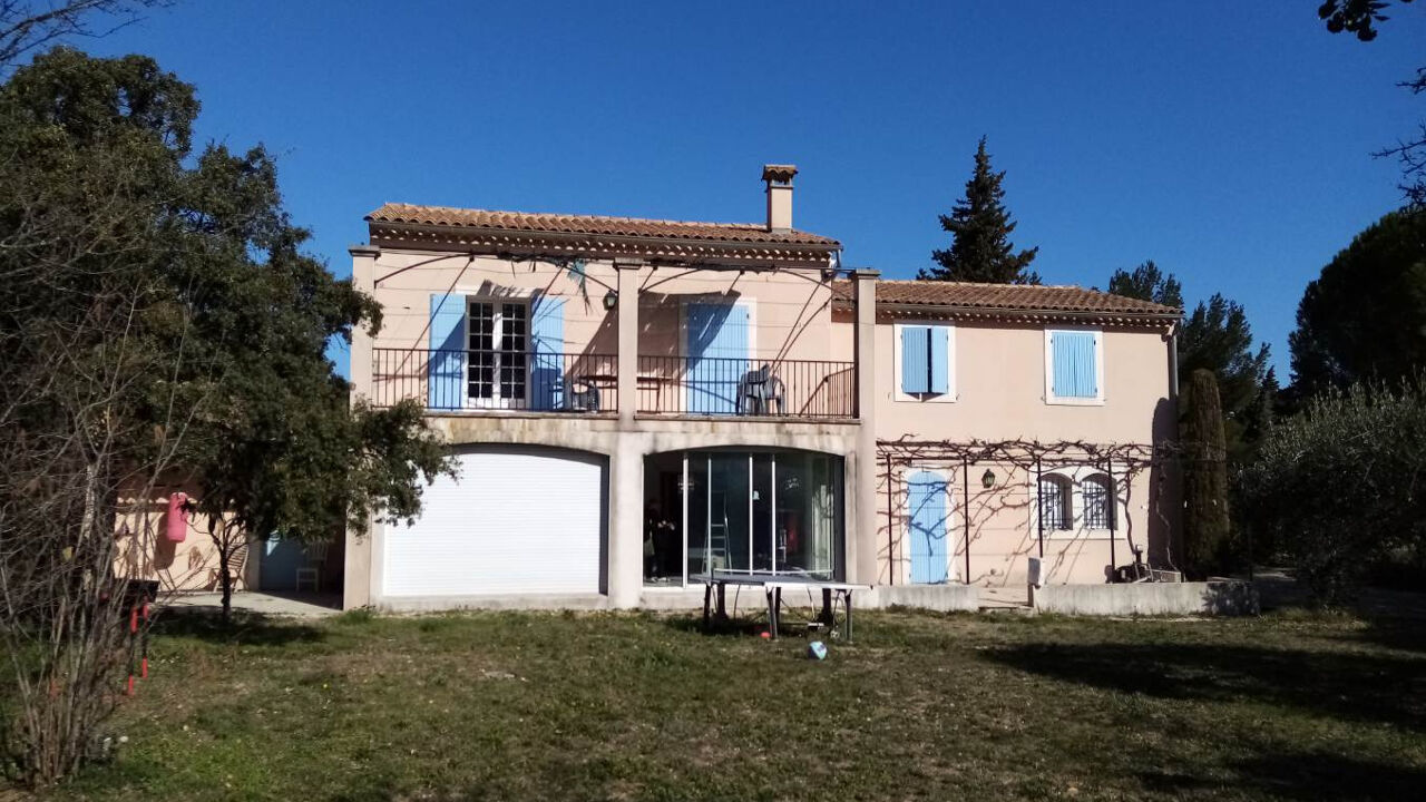 maison 6 pièces 240 m2 à louer à Caumont-sur-Durance (84510)