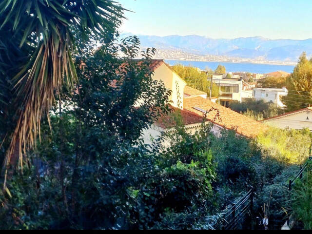 ANTIBES T3 NEUF AU CALME  72M2 TERRASSE 22M2 VUE MER GARAGE — photo du bien